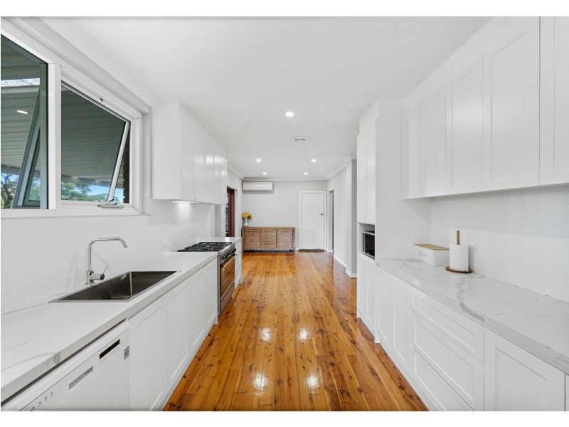 15 Warragamba Crescent, Leumeah NSW 2560