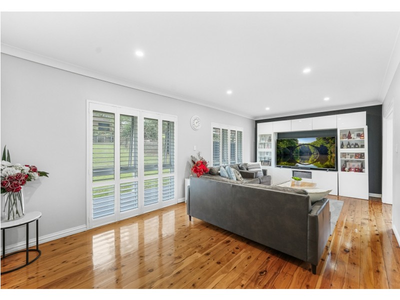 15 Warragamba Crescent, Leumeah NSW 2560