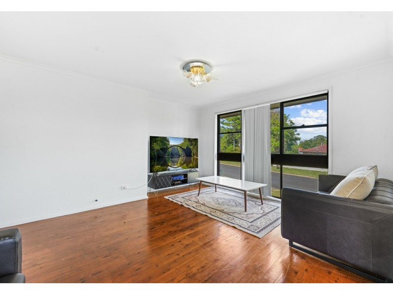 1 Emex Place, Macquarie Fields NSW 2564