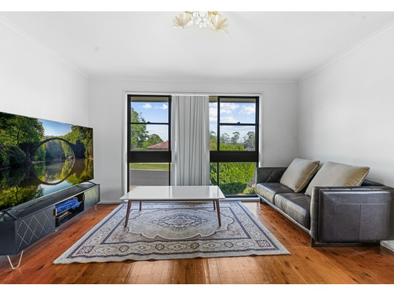1 Emex Place, Macquarie Fields NSW 2564