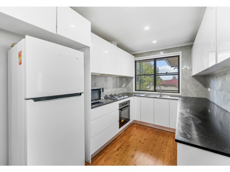 1 Emex Place, Macquarie Fields NSW 2564