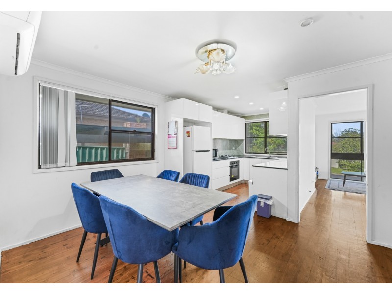 1 Emex Place, Macquarie Fields NSW 2564