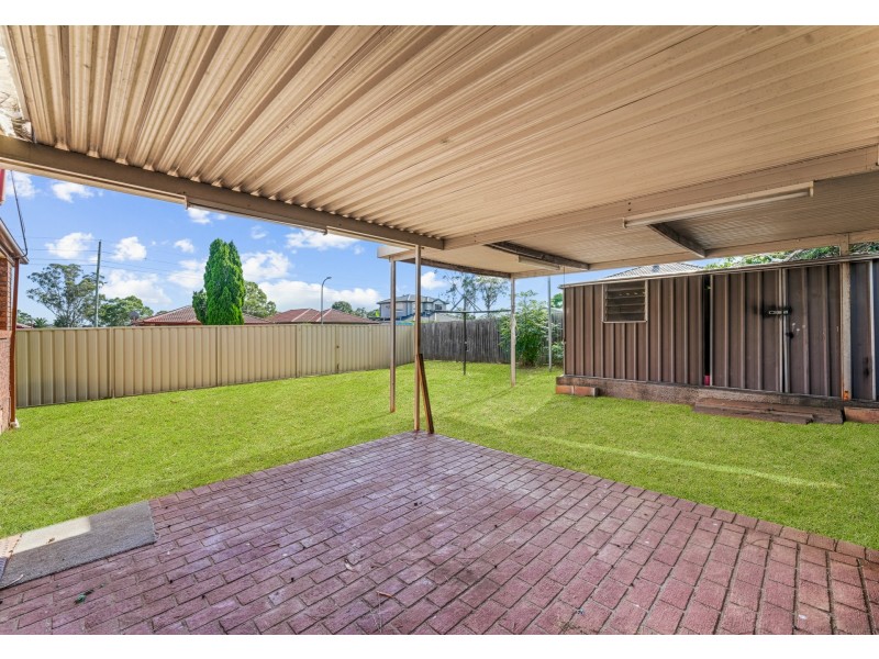 1 Emex Place, Macquarie Fields NSW 2564
