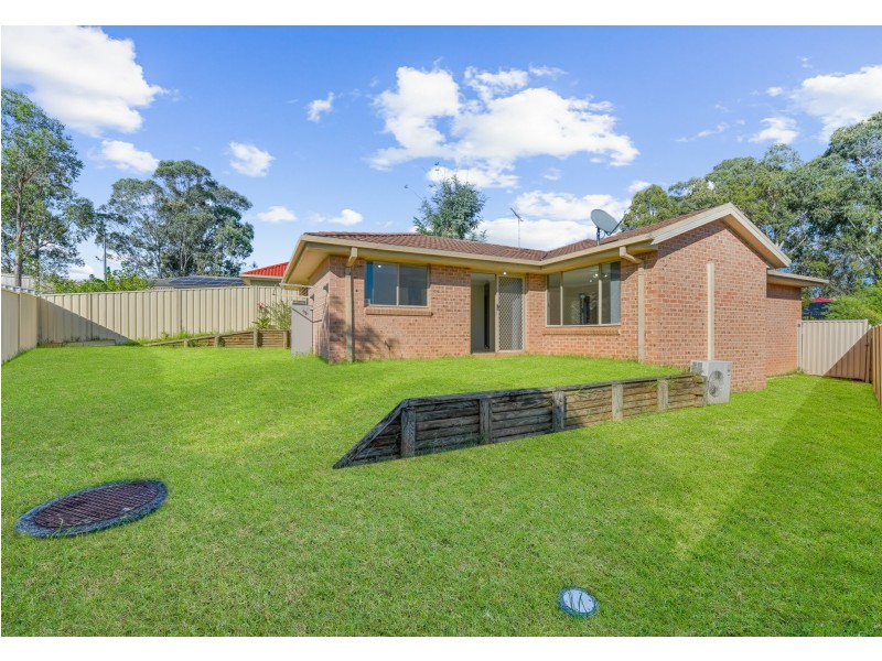 20 Styles Crescent, Minto NSW 2566