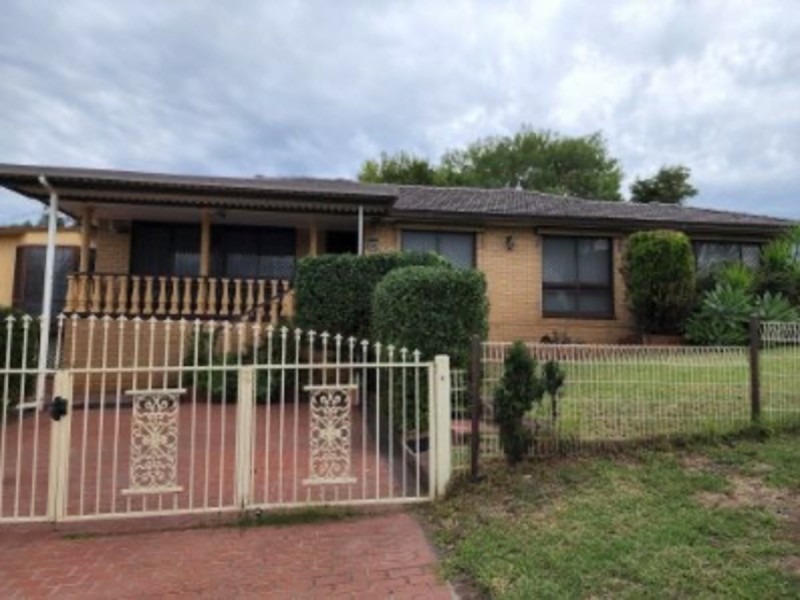 20 Edinburgh Crescent, St Andrews NSW 2566