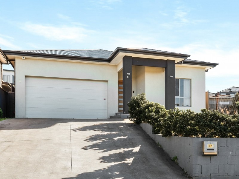 52 Poulton Terrace, Campbelltown NSW 2560