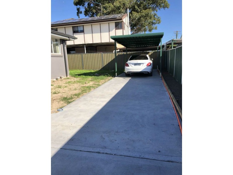 17A Durham Street, Minto NSW 2566