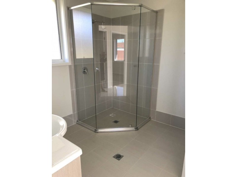 17A Durham Street, Minto NSW 2566