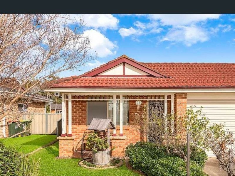 42 Aberfeldy Cres, St Andrews NSW 2566