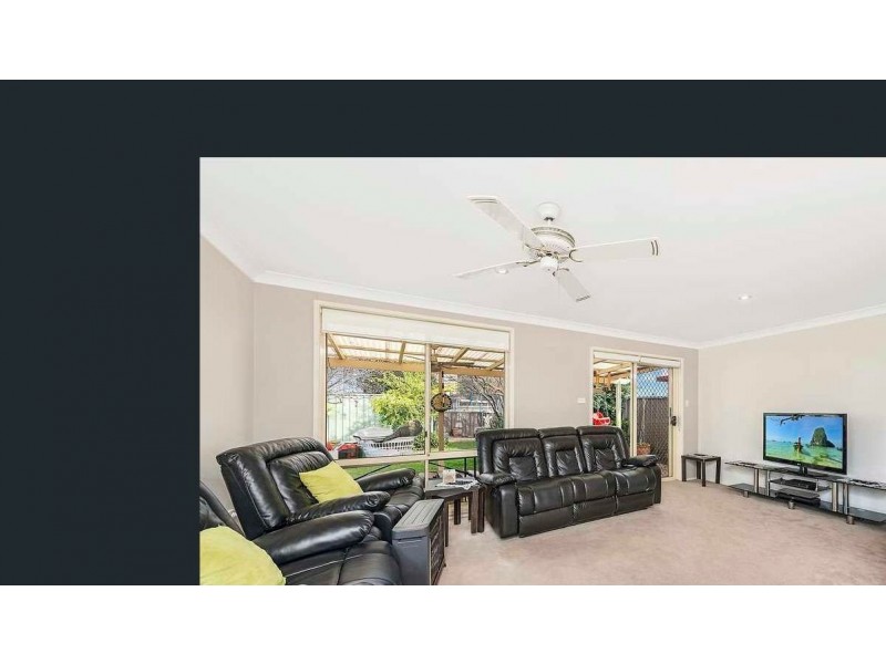42 Aberfeldy Cres, St Andrews NSW 2566