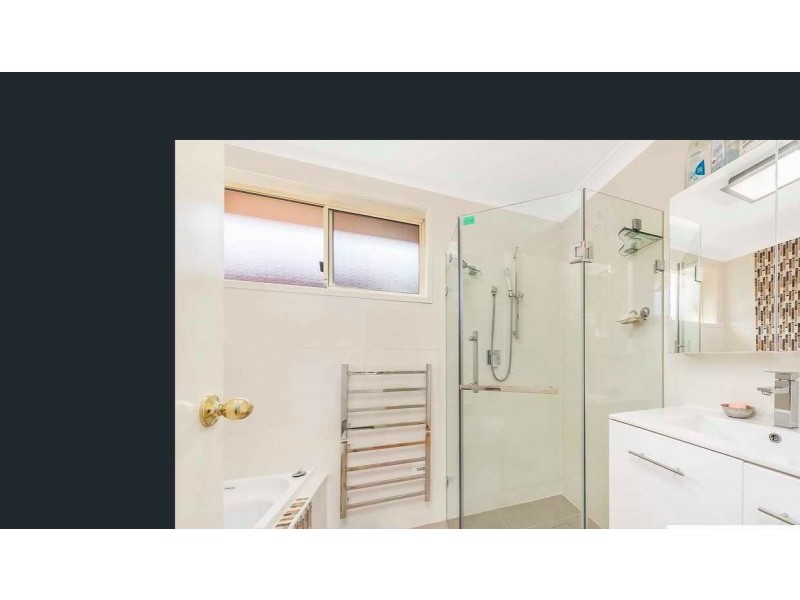 42 Aberfeldy Cres, St Andrews NSW 2566