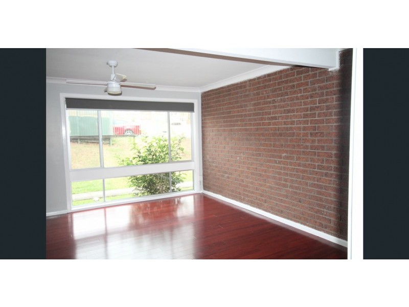 Unit 1/18 Westmoreland Rd, Minto NSW 2566