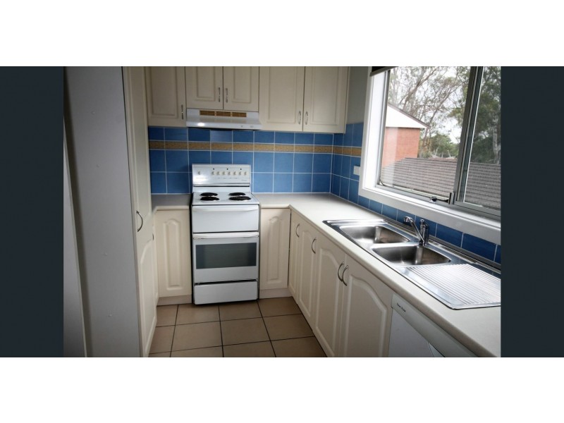 Unit 1/18 Westmoreland Rd, Minto NSW 2566