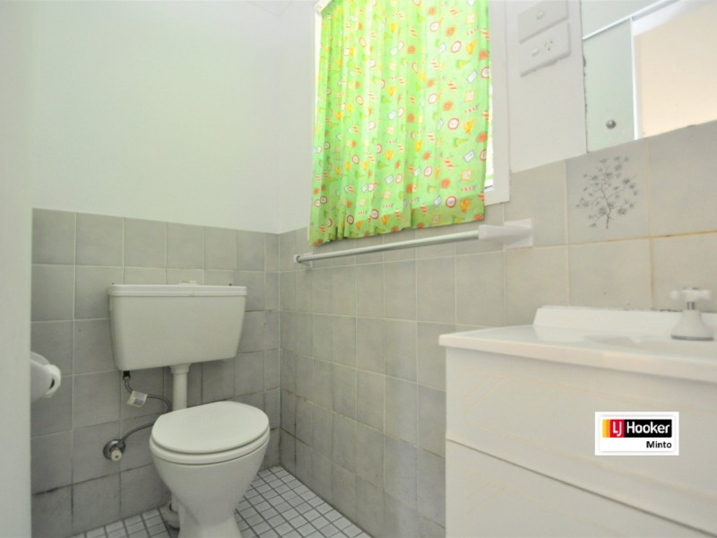 64A Bainbridge Ave, Ingleburn NSW 2565