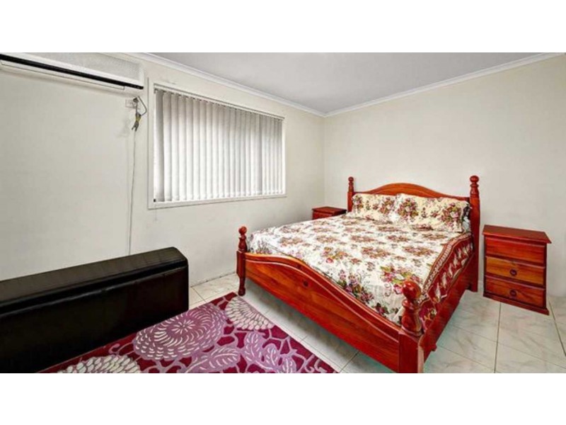 5 Buttercup Street, Macquarie Fields NSW 2564