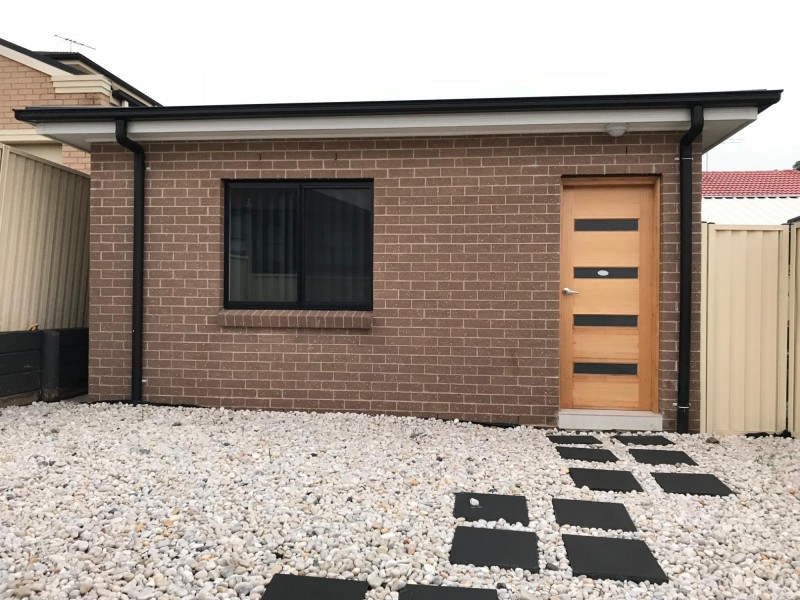 5A Addison Way, West Hoxton NSW 2171