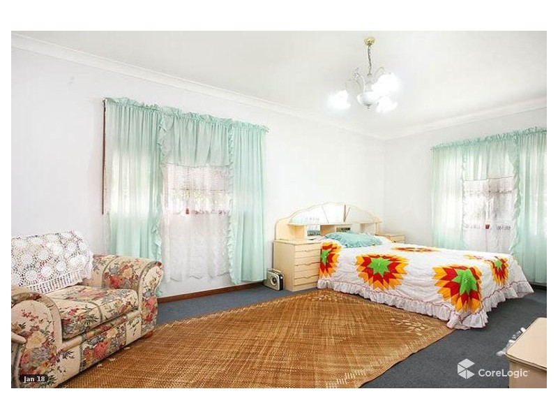180 Juno Parade, Greenacre NSW 2190