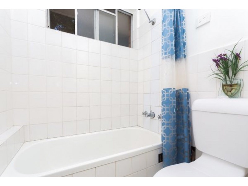 10 7-17 Edwin St, Regents Park NSW 2143