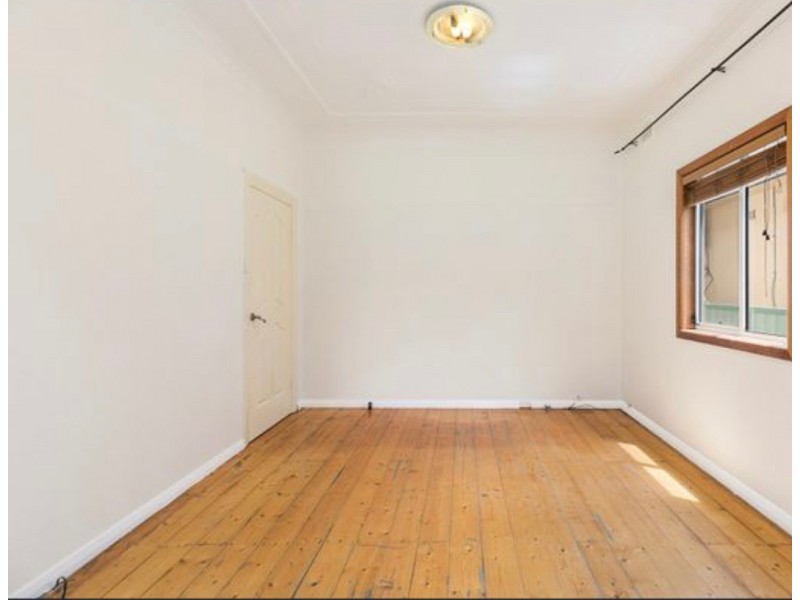 28 Renown Avenue, Punchbowl NSW 2196