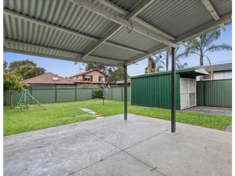 28 Renown Avenue, Punchbowl NSW 2196