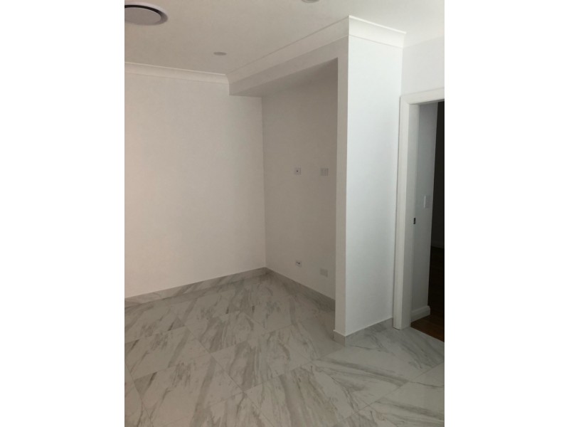 129 King Georges Rd, Wiley Park NSW 2195