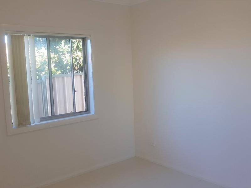 Edensor Park NSW 2176