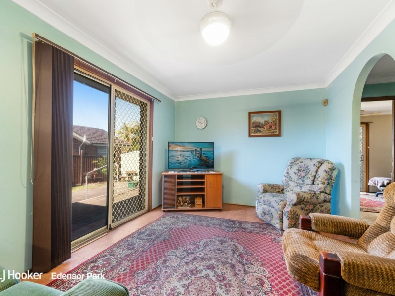 8 Evers Close, Edensor Park NSW 2176