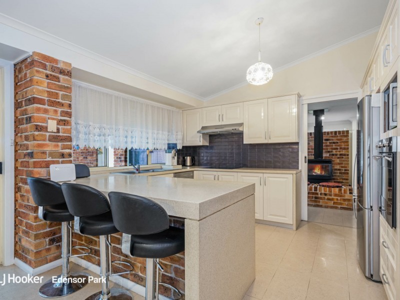 13 Moonlight Road, Prairiewood NSW 2176