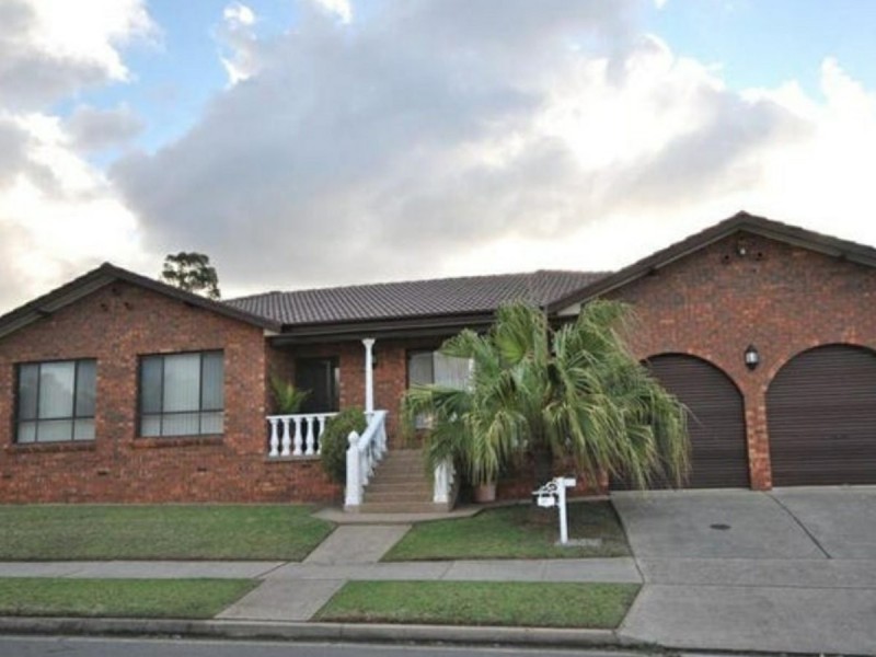 Edensor Park NSW 2176