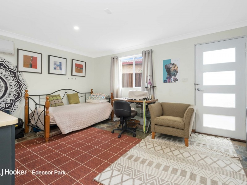 2 Ord Close, Bossley Park NSW 2176