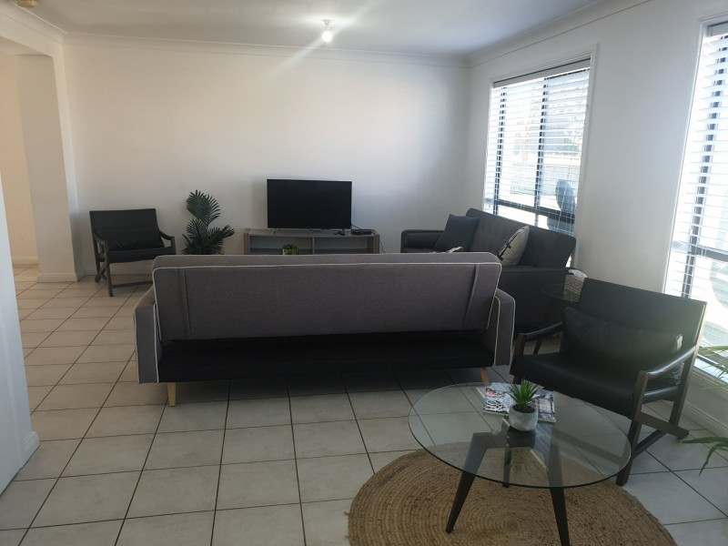 22 Mawbanna Place, West Hoxton NSW 2171