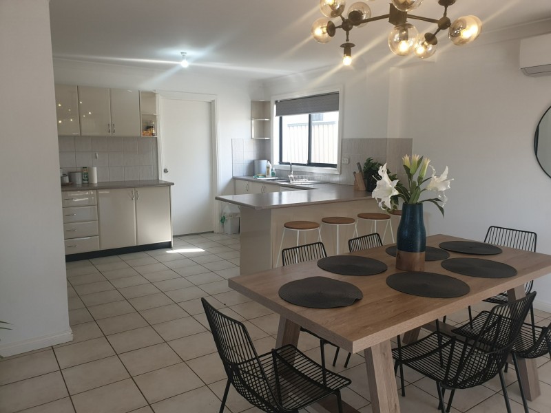 22 Mawbanna Place, West Hoxton NSW 2171