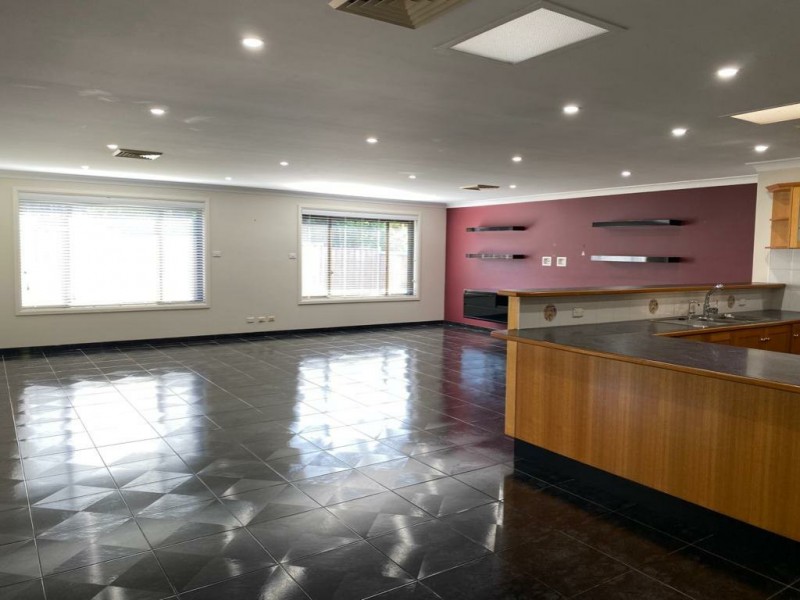 Edensor Park NSW 2176