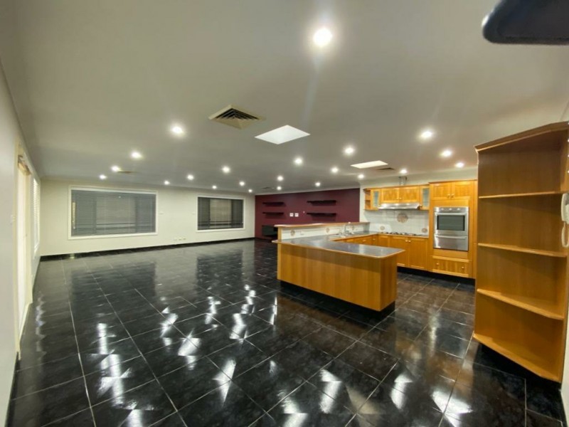 Edensor Park NSW 2176