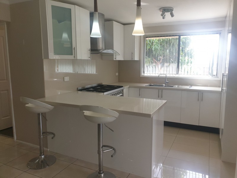 Edensor Park NSW 2176