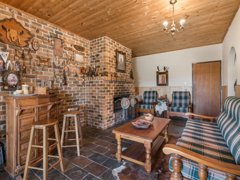 Edensor Park NSW 2176