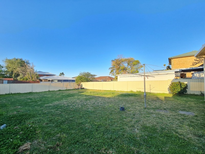 2 Lang Street, Smithfield NSW 2164