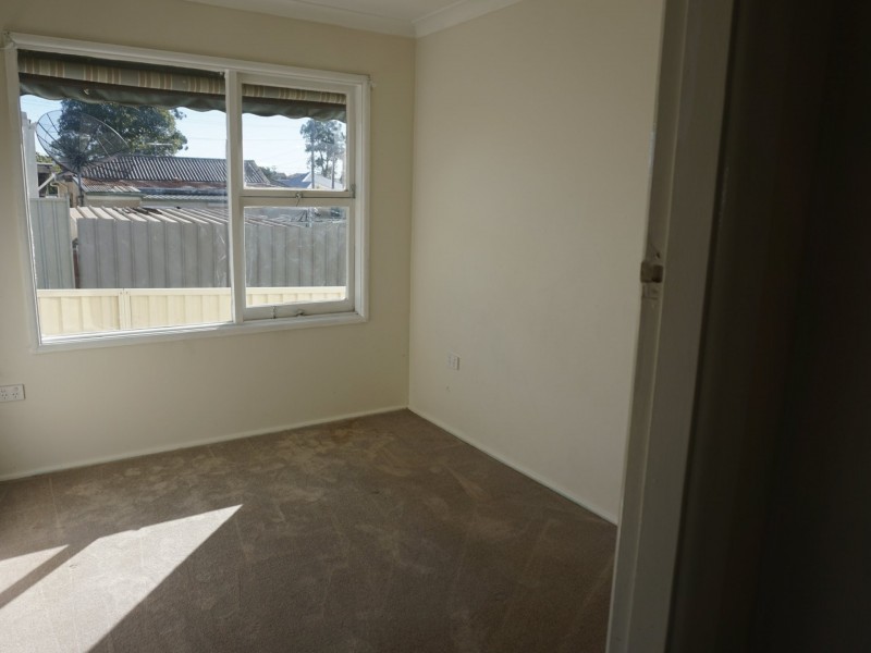 2 Lang Street, Smithfield NSW 2164