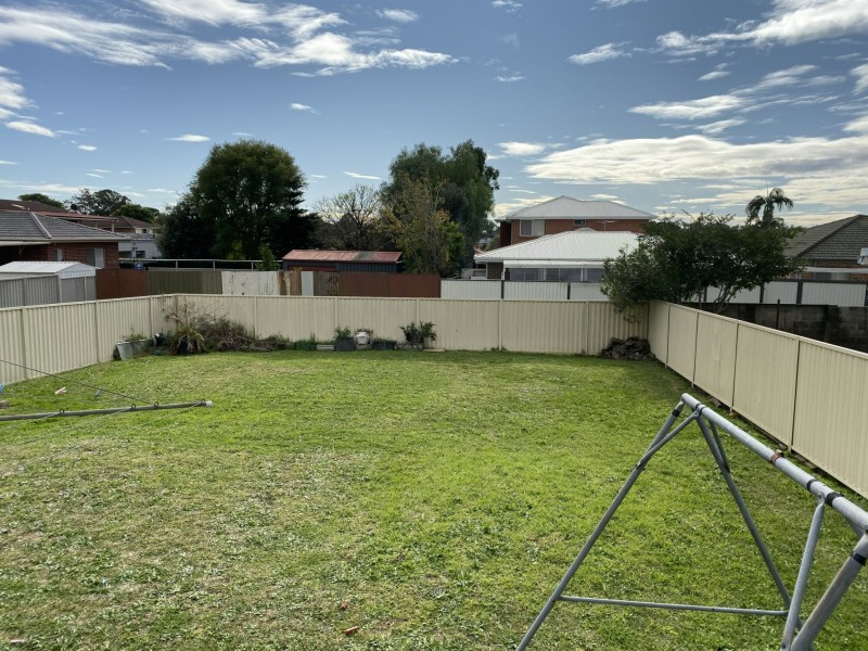 2 Lang Street, Smithfield NSW 2164