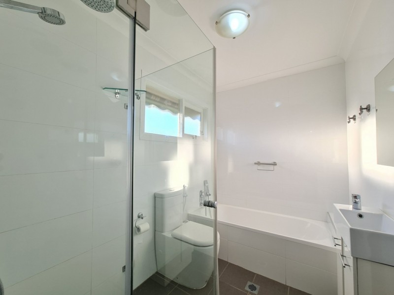 2 Lang Street, Smithfield NSW 2164