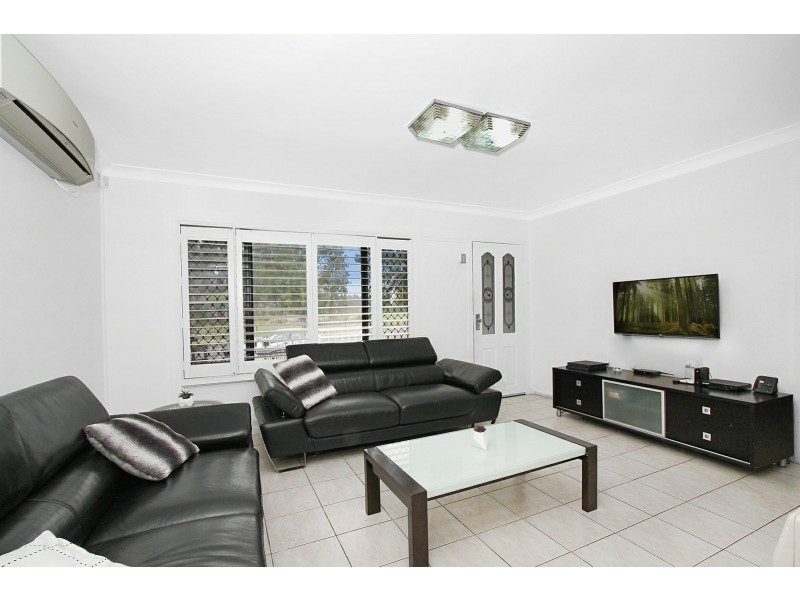 159 Maxwells Avenue, Sadleir NSW 2168