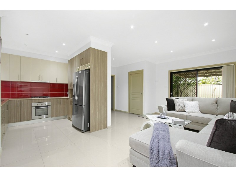 159 Maxwells Avenue, Sadleir NSW 2168