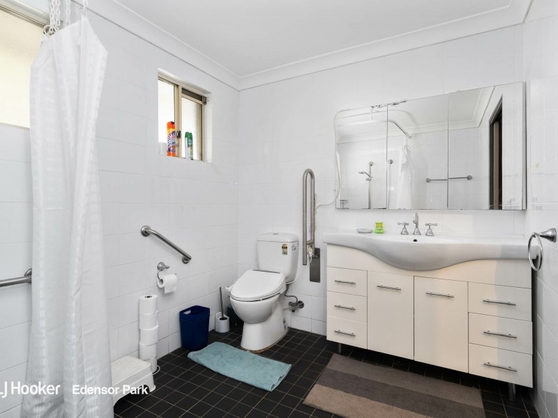 13 Glen Elgin Crescent, Edensor Park NSW 2176