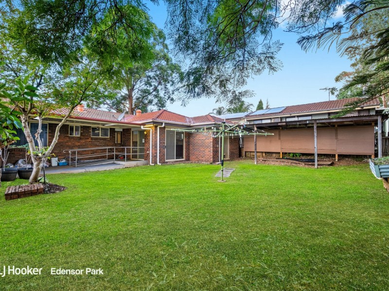 13 Glen Elgin Crescent, Edensor Park NSW 2176