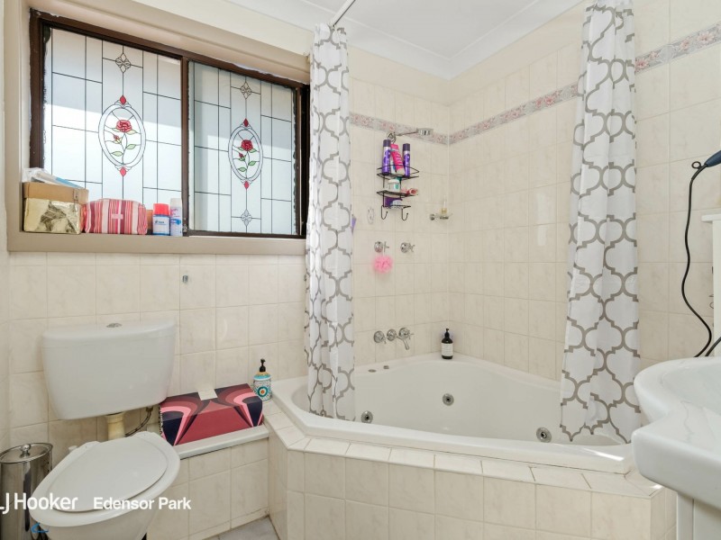 3 Evers Close, Edensor Park NSW 2176