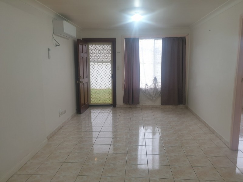 10A Moorehouse Crescent, Edensor Park NSW 2176