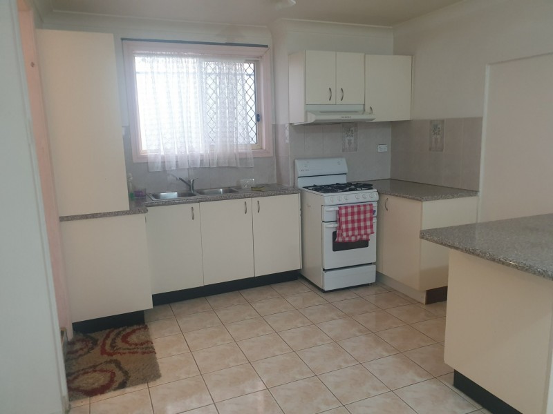10A Moorehouse Crescent, Edensor Park NSW 2176