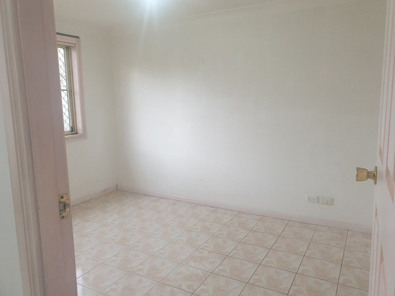 10A Moorehouse Crescent, Edensor Park NSW 2176