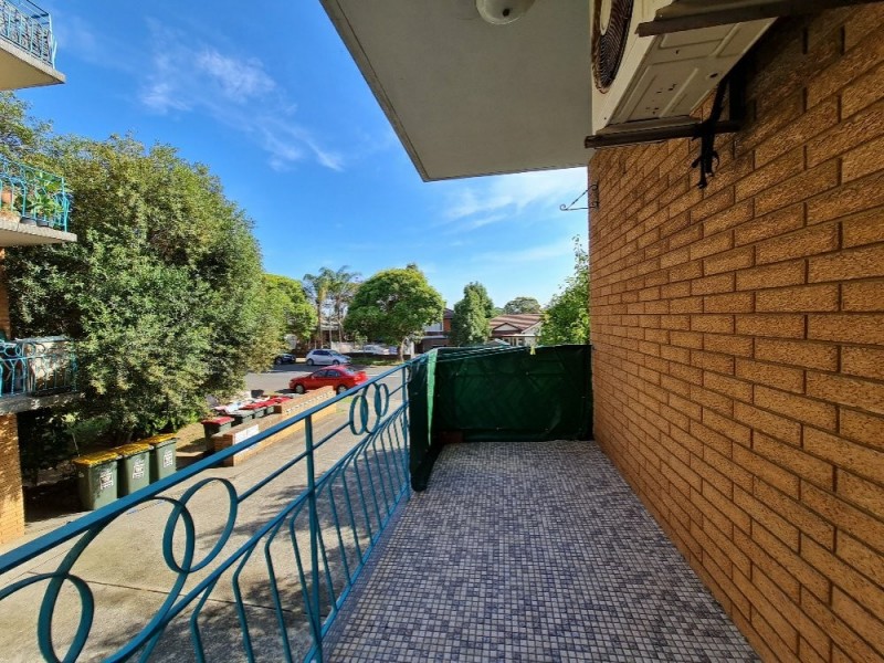 2/49-51 Station Street, Fairfield NSW 2165