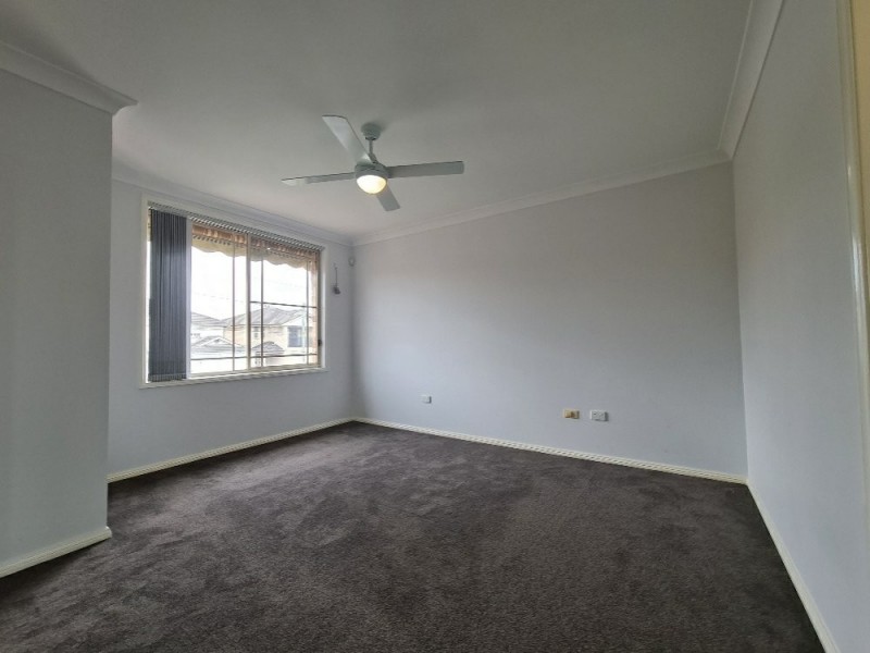 2/21 Throsby Street, Fairfield Heights NSW 2165